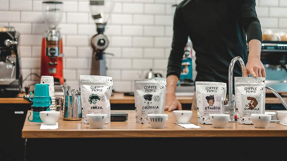 Мы не настолько богаты, чтобы покупать дешевые вещи!