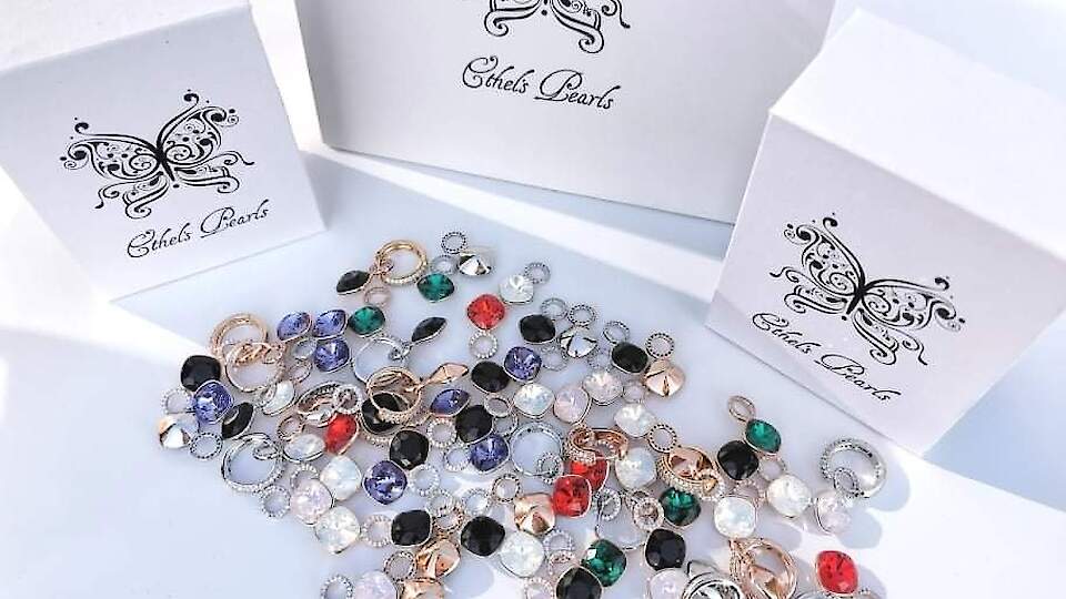 Ethel Disain OÜ │ Kläder och tillbehör