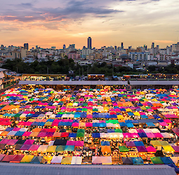 Catch a tip: The best flea markets around the world!