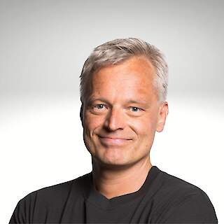 Eesti ajakirjanik ja laiahaardeline välispoliitika ekspert