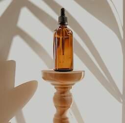 Make-up oil: the most effective skin care product