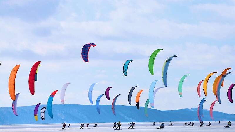 Snowkiting on &laquo;Zhiguli Sea&raquo;